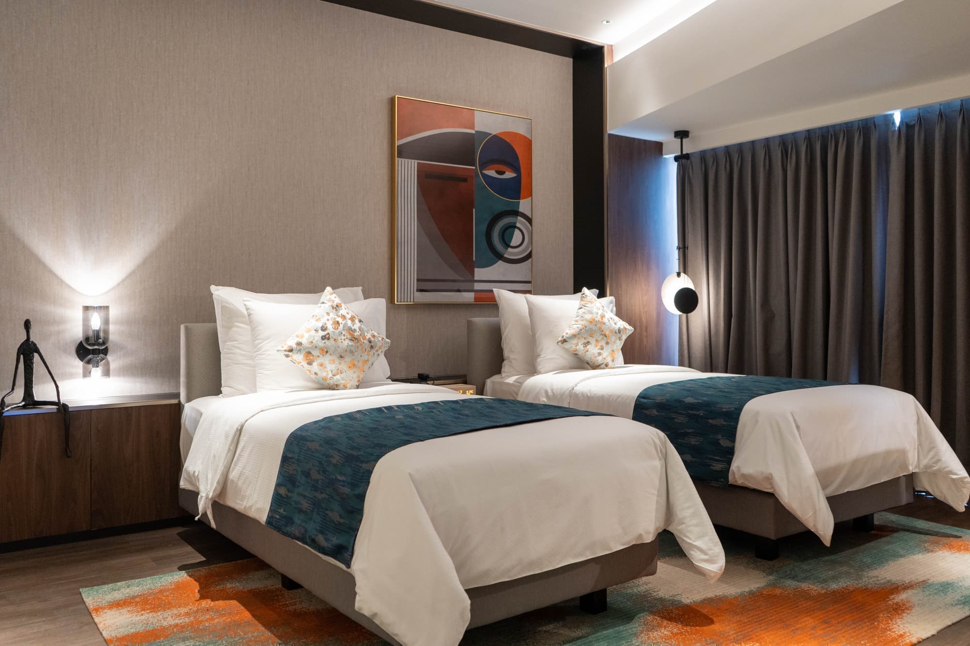 One Bedroom Premier Twin