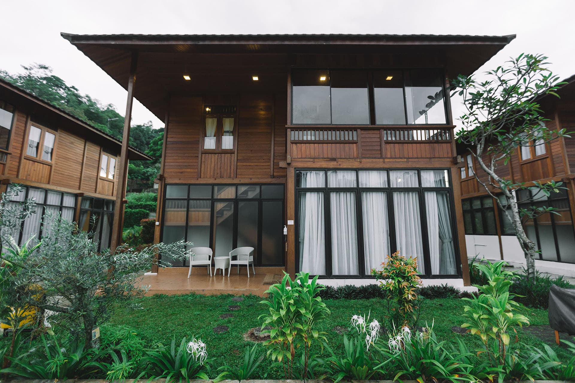 Brute Villa 2 Bedrooms JSI Resort Megamendung