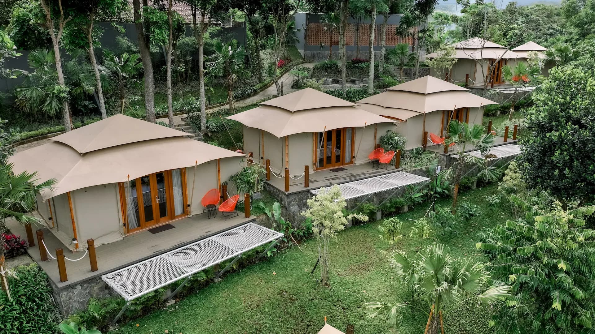 Willys Glamping Tent JSI Resort Megamendung