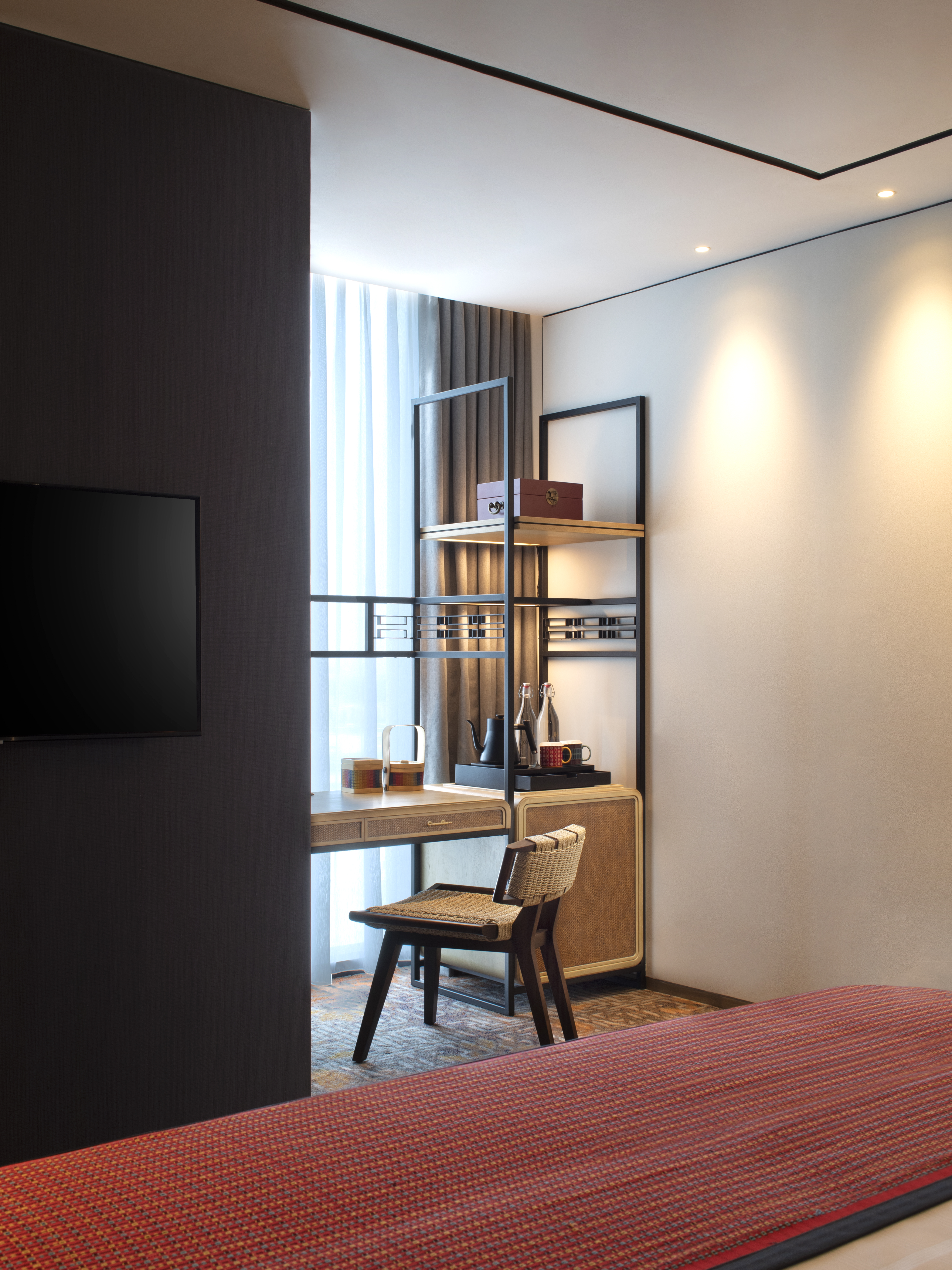 Executive Room thumbnail 5